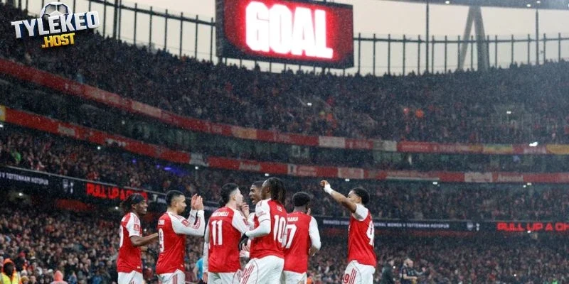3 Đối thủ lớn của Arsenal, MU nhắm sao phong độ cao